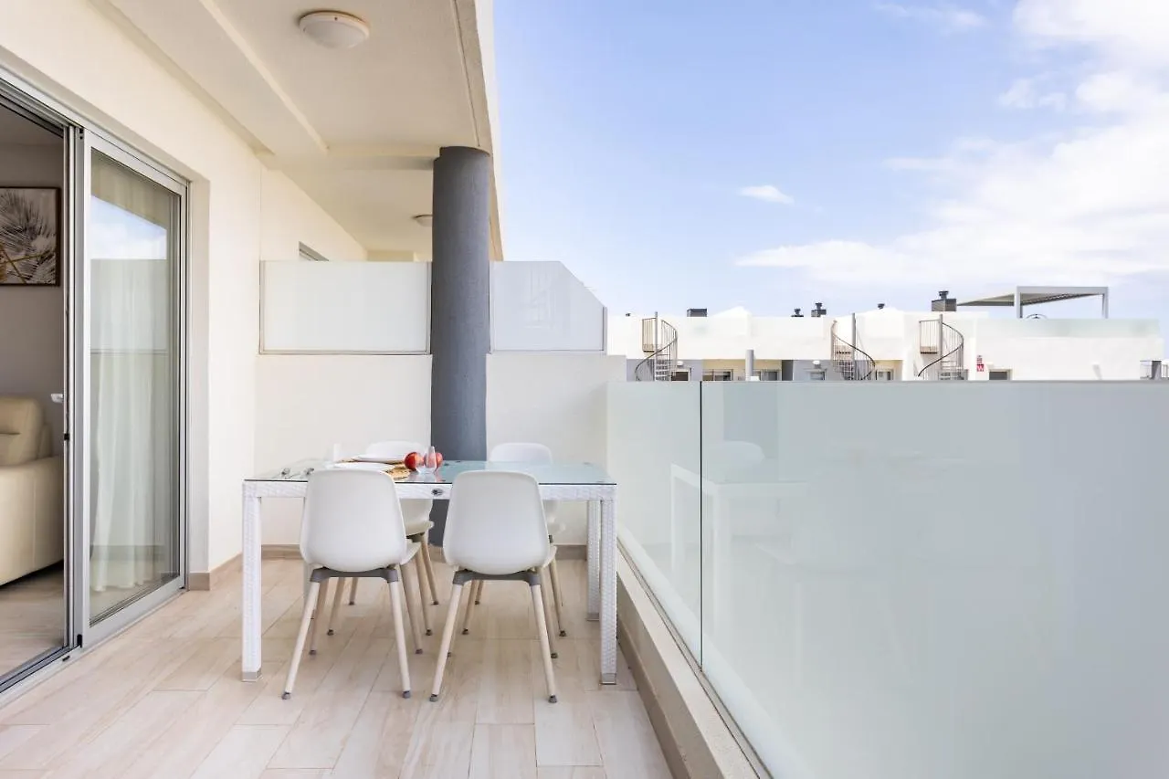 Apartment Home2Book Stylish & Relax Attic La Tejita, Pool