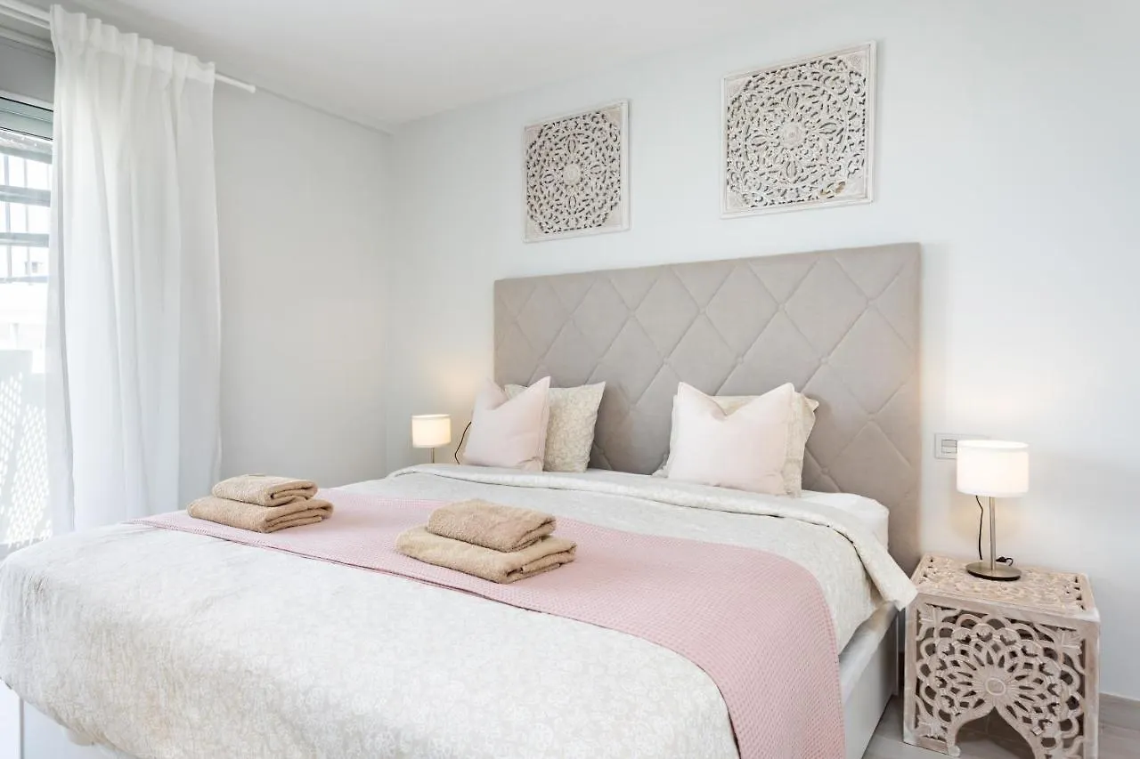 Apartment Home2Book Stylish & Relax Attic La Tejita, Pool