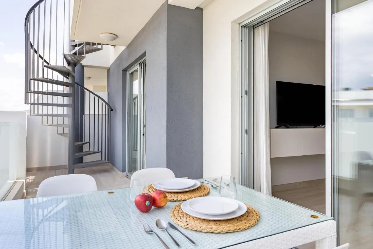 Home2Book Stylish & Relax Attic La Tejita, Pool דירה